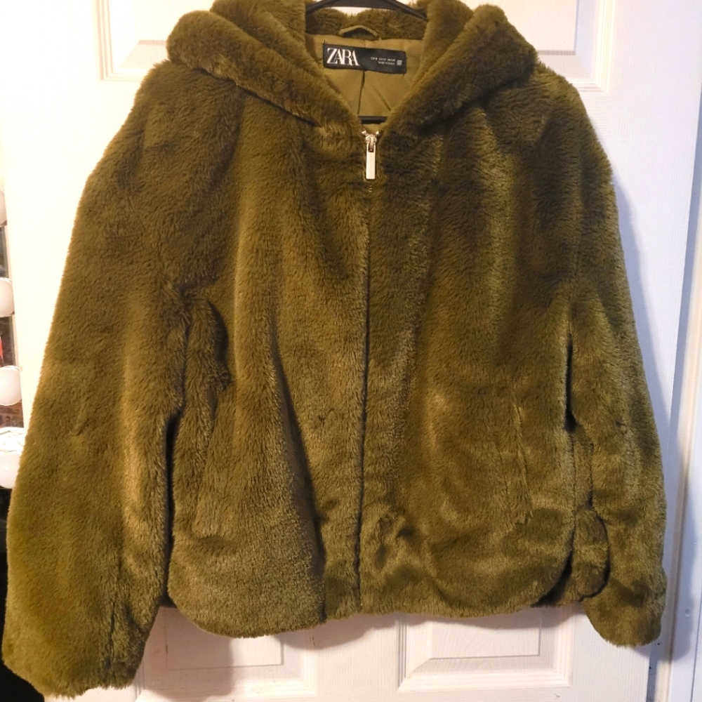 Zara faux fur Hoodie Jacket